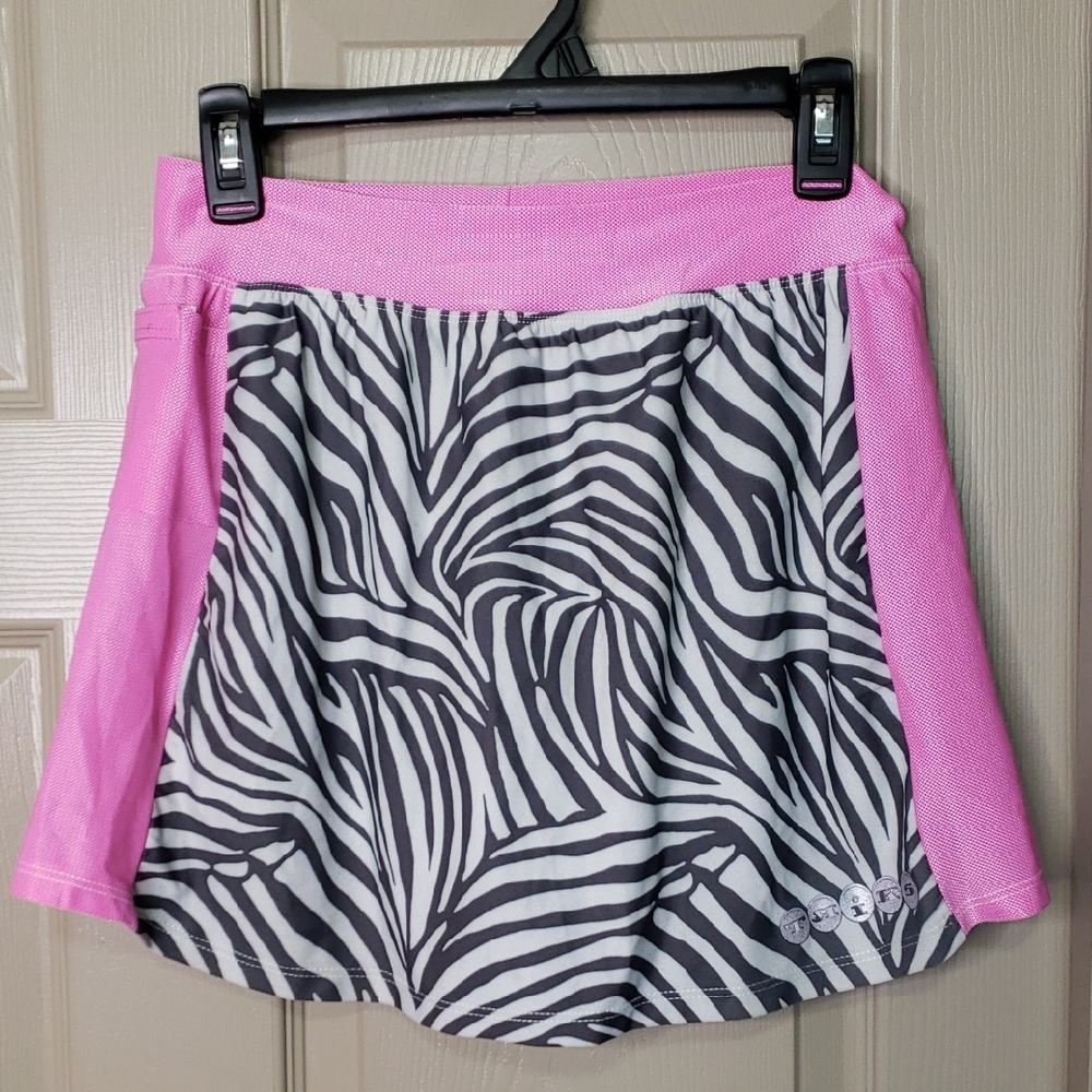 NWT SkirtSports Pink and Black Zebra Skort Size Medium